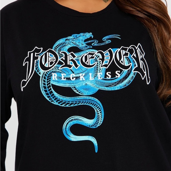 Fashion Nova Forever Reckless Black and Blue Graphic Long Sleeve Tee - Size 2X - Picture 4 of 8